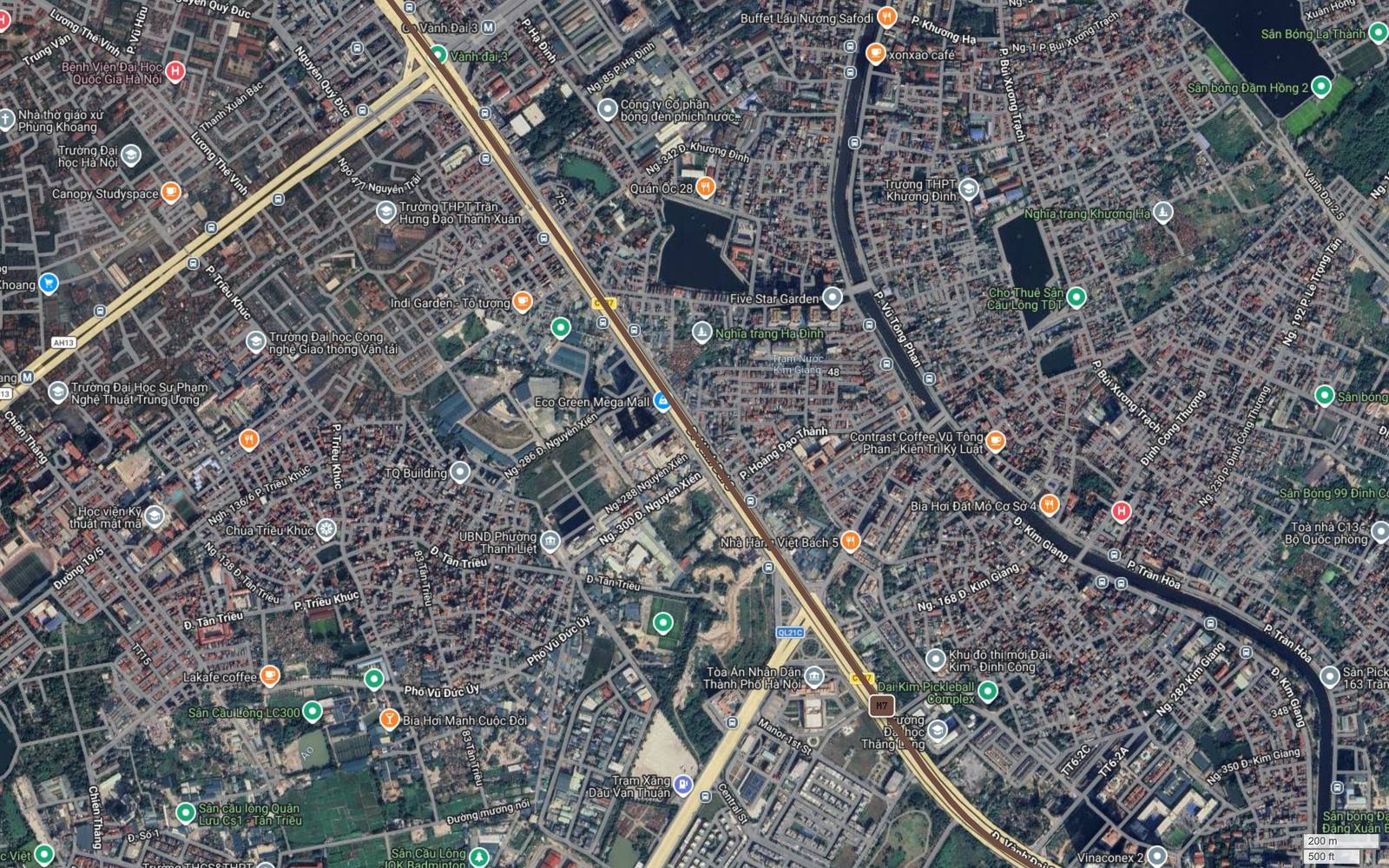 Tuyến metro số 7 Hà Nội chạy dọc Nguyễn Xiển qua địa bàn Hạ Đình, Thanh Liệt và Đại Kim, nơi nhãn định danh M7 hiện trên bản đồ